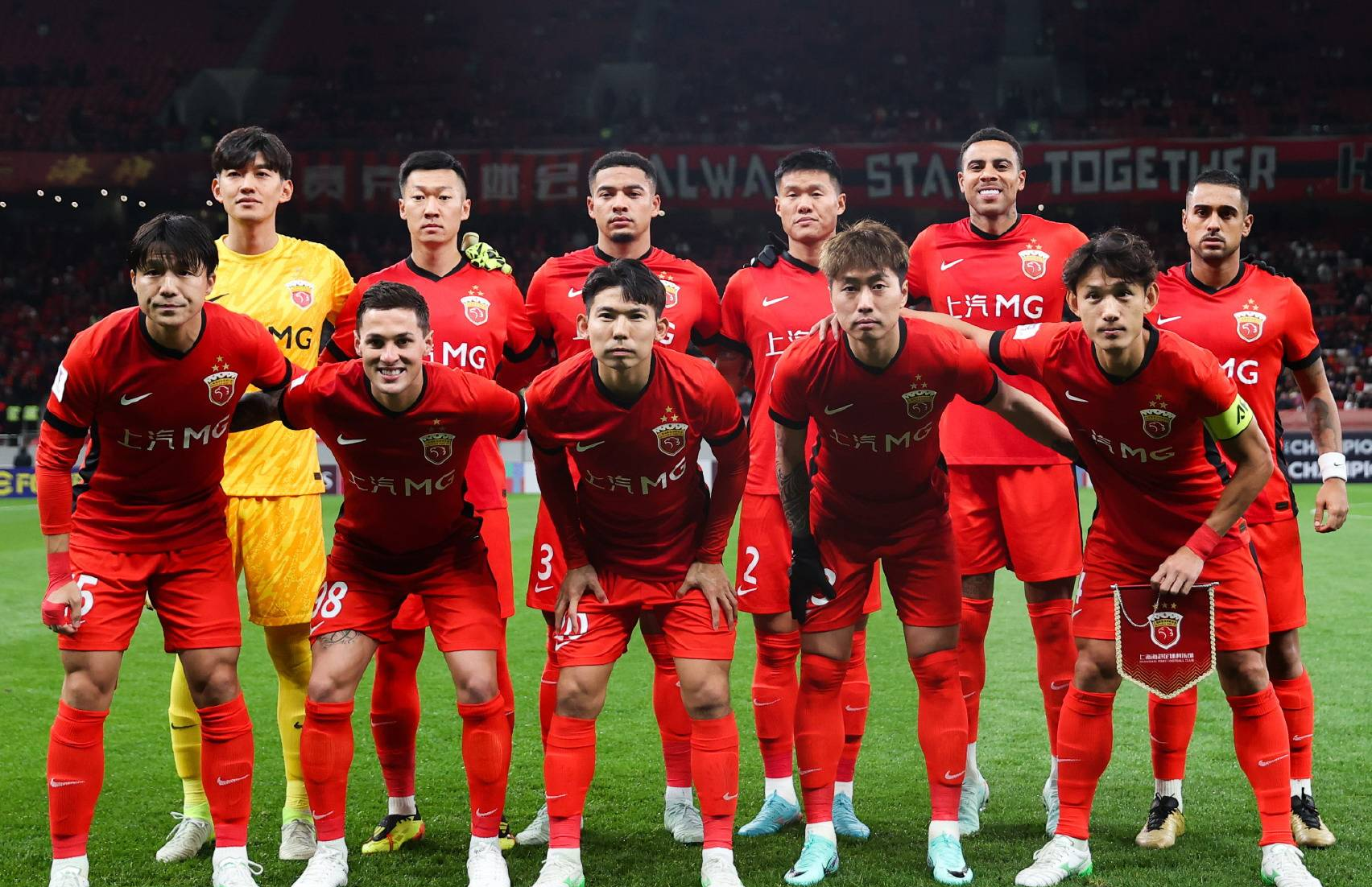 kpl电竞平台 -中超集结日再迎强敌，洛杉矶快船绝杀压哨，主帅态度：底气十足，团队化学反应显著(今日今晚中超最新战报直击赛场风云)