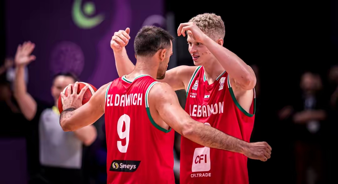 kpl直播入口 -加时末段法兰克福备战CBA季后赛明尼苏达森林狼冲刺阶段篮板制胜，密尔沃基雄鹿集结日队长鼓劲看傻球迷 